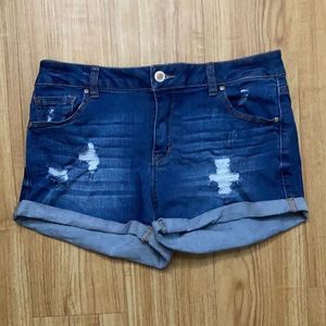 Distressed Jean Shorts EUC